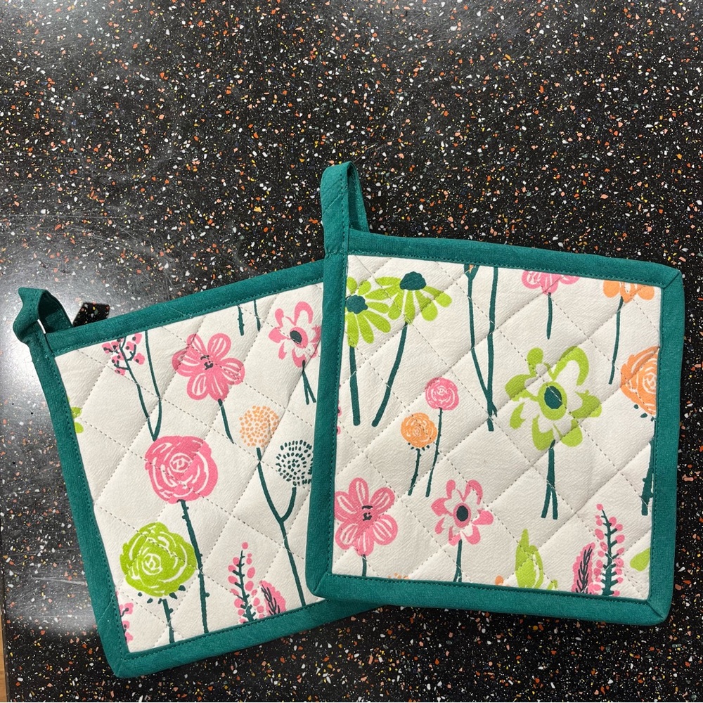 Brand New Floral Potholders